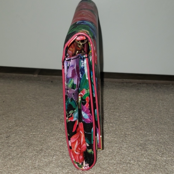 Purse - Picture 2 of 5